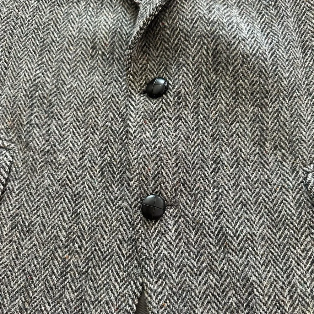 Vintage Adams Row Harris Tweed Size Large Herringbone Gray Wool Blazer